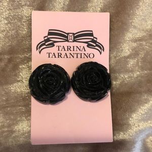 Tarina Tarantino black flower earrings